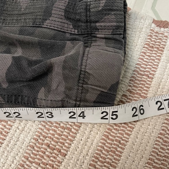 * | Athleta | Camo Farallon Jogger Drawstring Pants. Size 4. - Picture 14 of 14